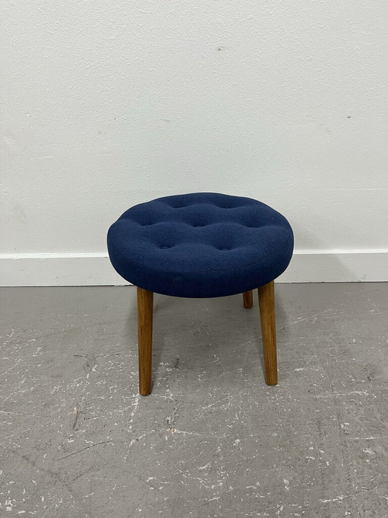 Button Tufted Round