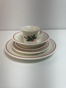  Dinner, Bowl, Dessert, Cup/Saucer Place Set