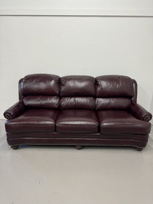  Smith Brothers Couch