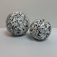  Currey & Co Spheres Set