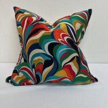  DV Kap Abstract Pillow