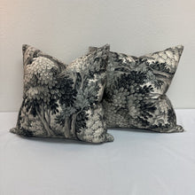  Tapestry Pillow Set