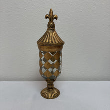  Harlequin Urn