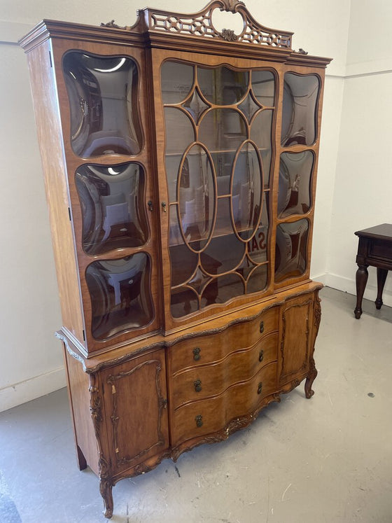 Art Deco Hutch