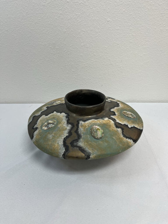 Handmade Flat Shell Pot Pottery