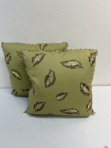  Sage Green Down Pillow Set with Leaf Pattern