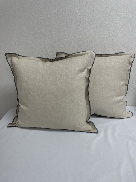 Bernhardt Pillow Set