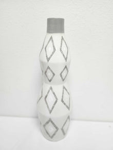  Ceramic Vase Diamond Pattern