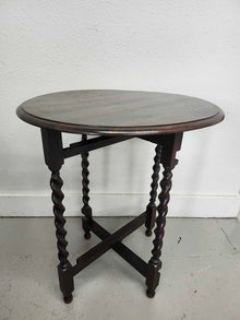  Oak Accent Table