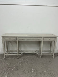 Bernhardt Criteria Console Table