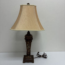  Metal Base Lamp