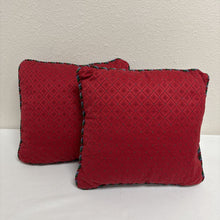  Red Diamond Pillows