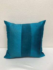  Down Pleated Pillow