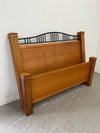 Thomasville Queen Oak Bed